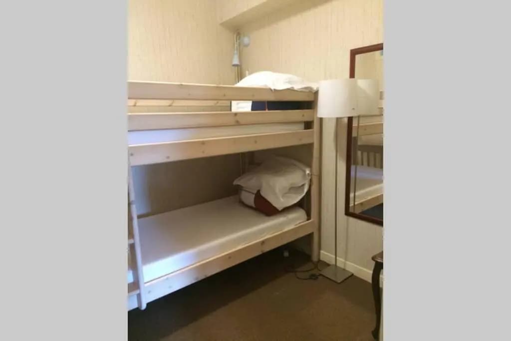 Appartement spacieux 78m2 plein centre, balcon, jusqu’à 6 personnes - Photo 2
