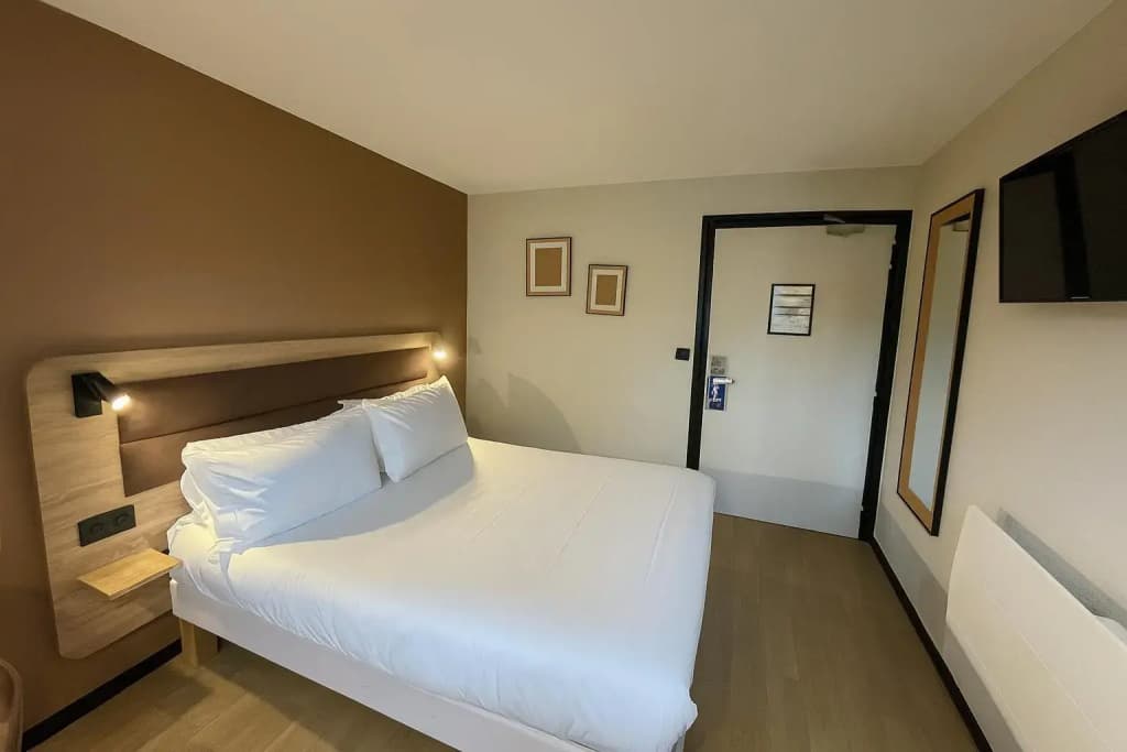 Brit Hotel Confort Rouen Centre - Miniature 7