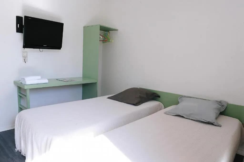 FastHotel Castres - Photo 2