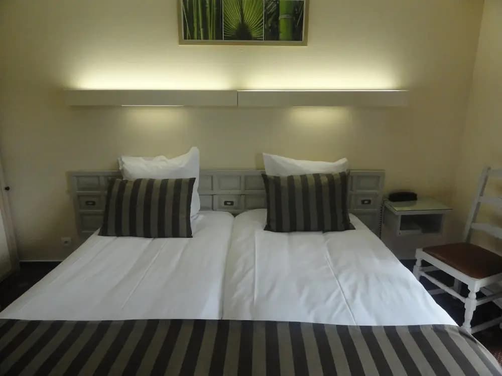 Hotel Planes - Photo 2