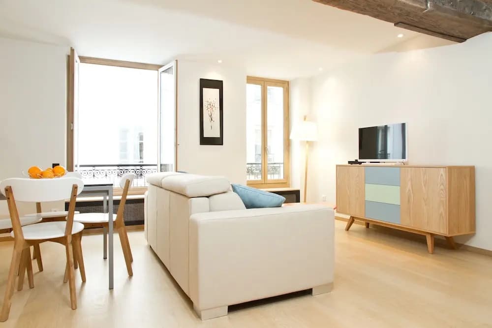 Saint Germain des Prés Private Apartment - Photo 2