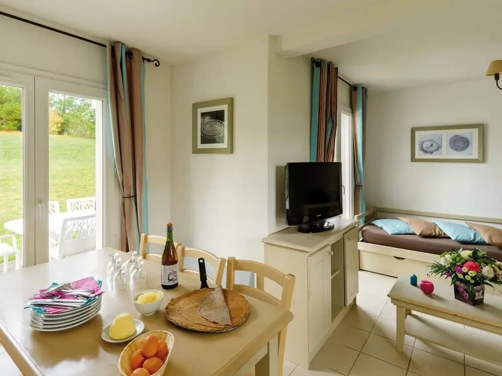 Pleasant Breton Holiday Home Near the bay of Douarnenez - Miniature 7
