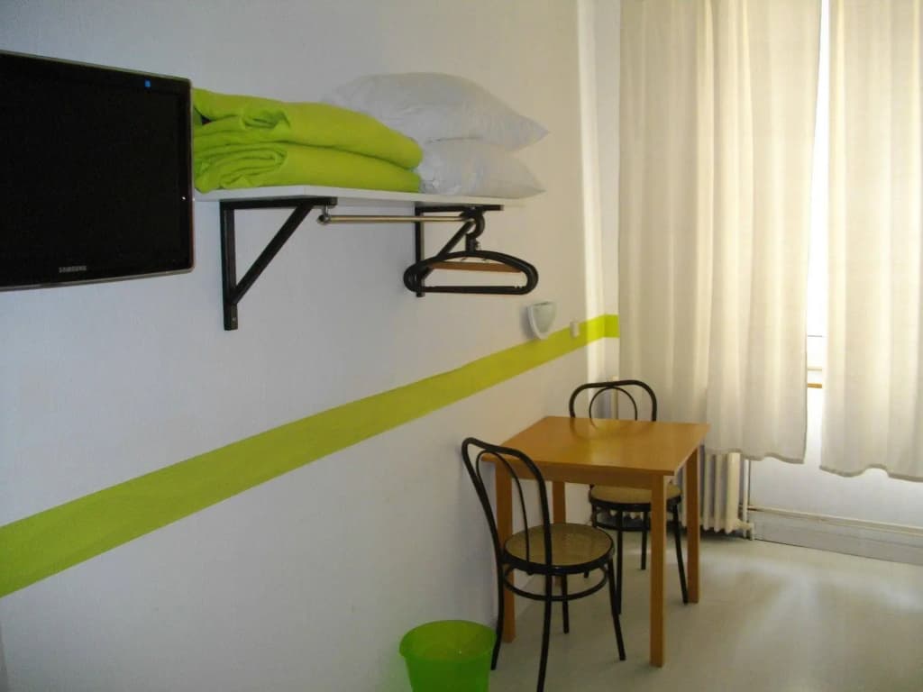 Hotel Central - Photo 4