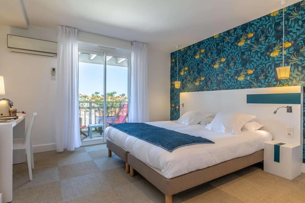 Kemaris Hotel - Photo 5
