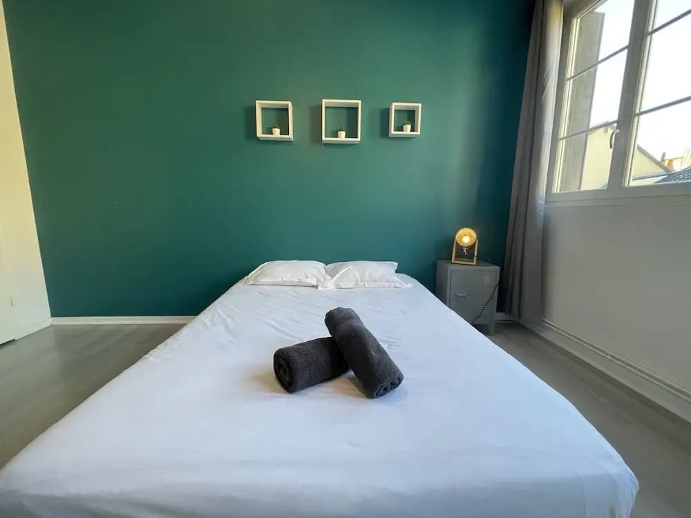 Central Le Mans Apartment - Photo 2
