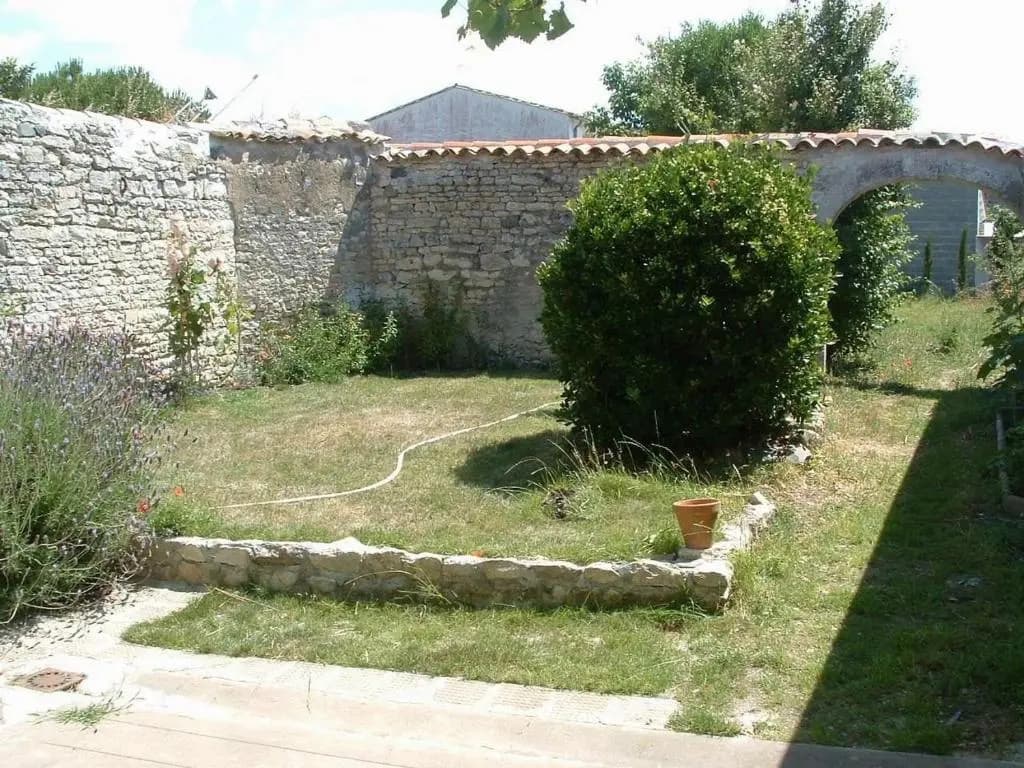 Villa en plein centre du village, de plain pied et rénovée en 2008 - Photo 5