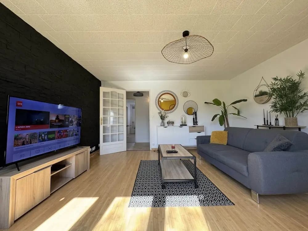 Urban Base in Le Mans - Comfort & Services - Photo 1