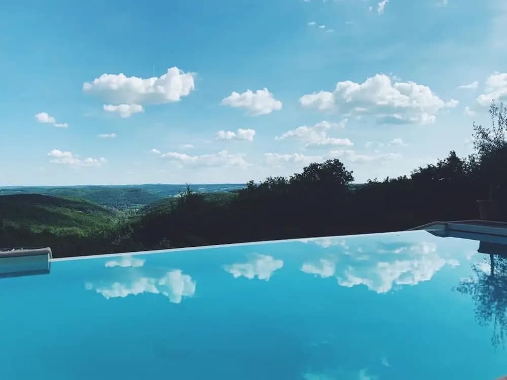 Luxury Secluded Chateau With Pool and hot tub - Photo 3