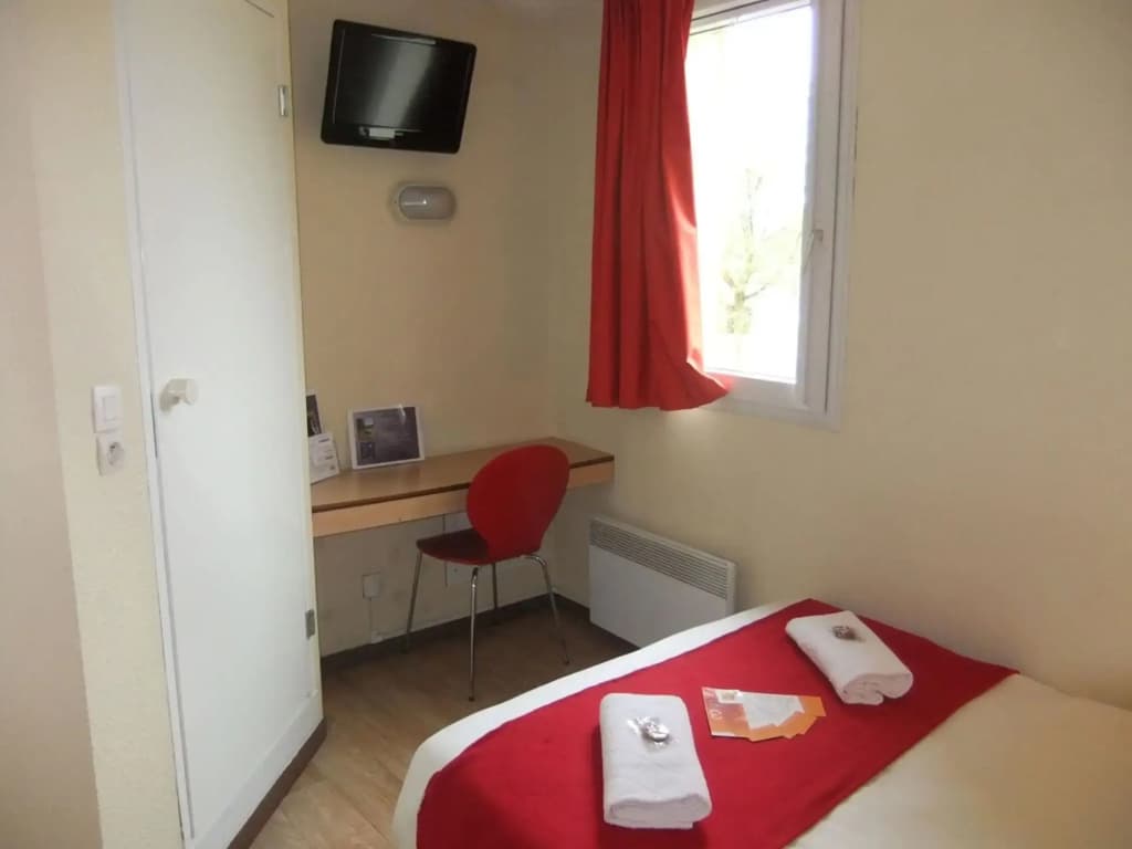 Hotel Première Classe Niort Est - Chauray - Photo 5