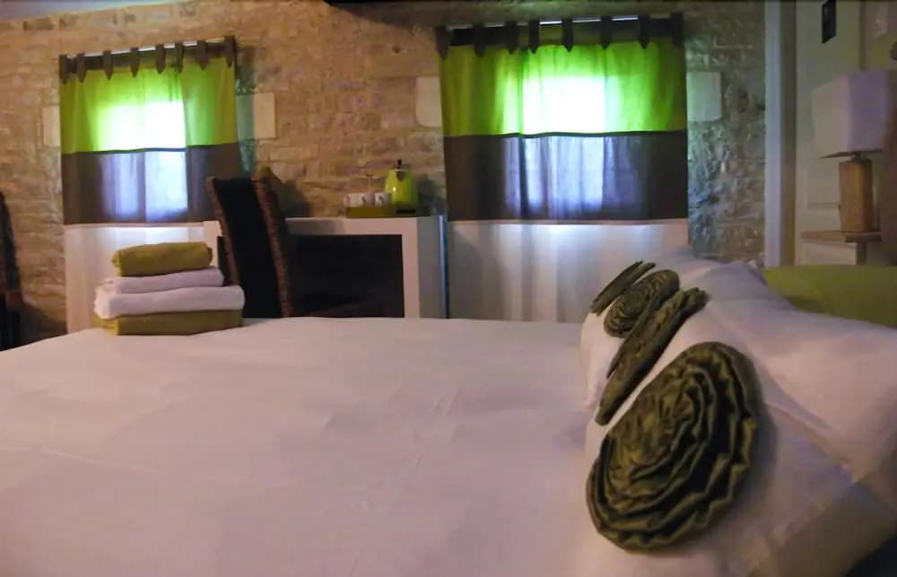 L'Escapade Maison d'Hôtes en Charente - Photo 4
