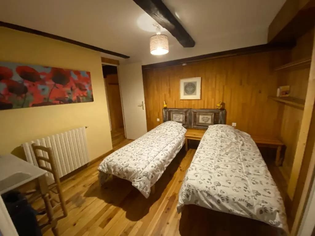 LE CROCUS bel appartement avec jardin dans vieille ferme de montagne rénovée - Photo 5