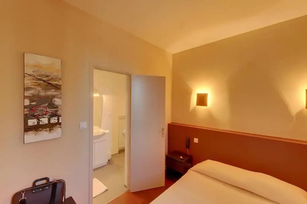 Hôtel - Le Tournedos - Photo 2