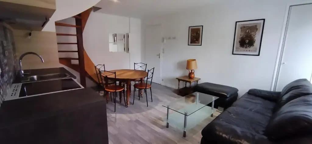 Clisson duplex dans quartier plein de charme - Photo 3