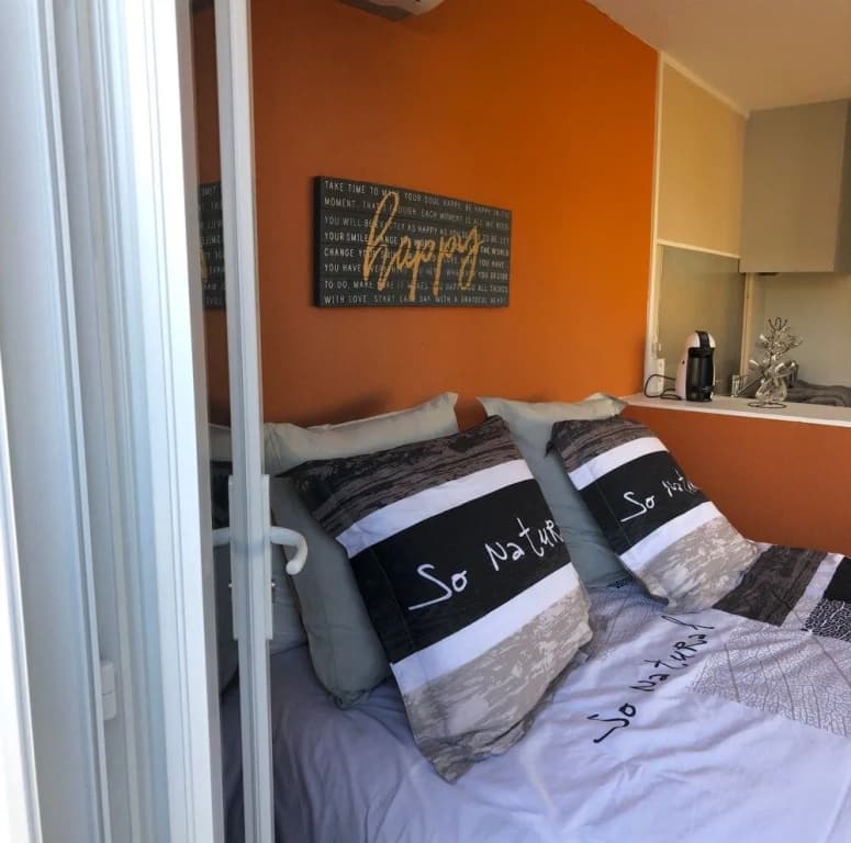 La chambre des Onglous - Photo 1