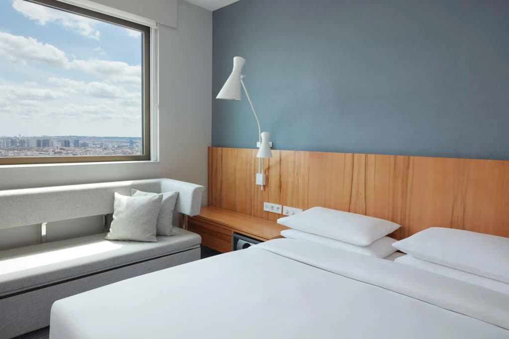 Hyatt Regency Paris Etoile Hotel - Photo 3