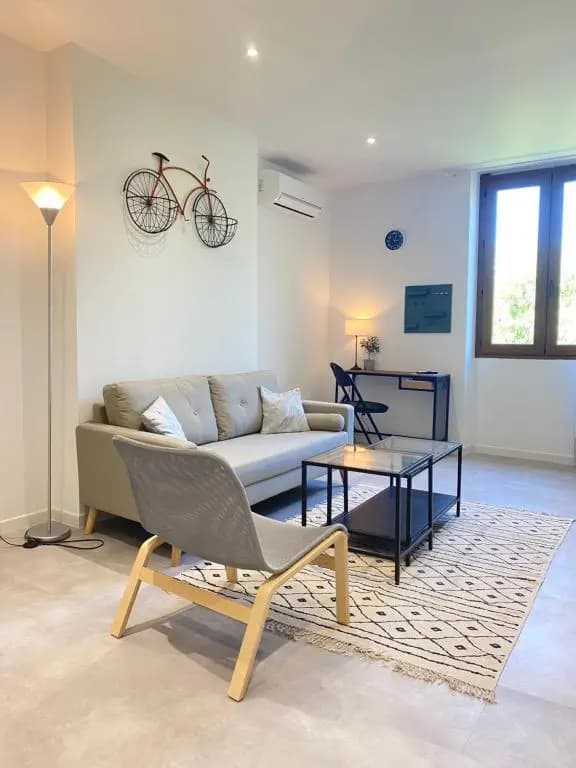 T3 2 chambres-centre-ville Place d'Armes Clim-Wifi - Photo 4