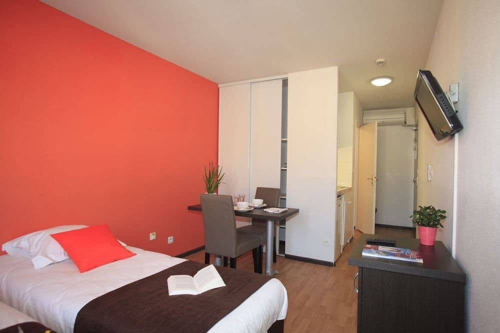 Comfort Aparthotel Aix Le Tholonet - Photo 3