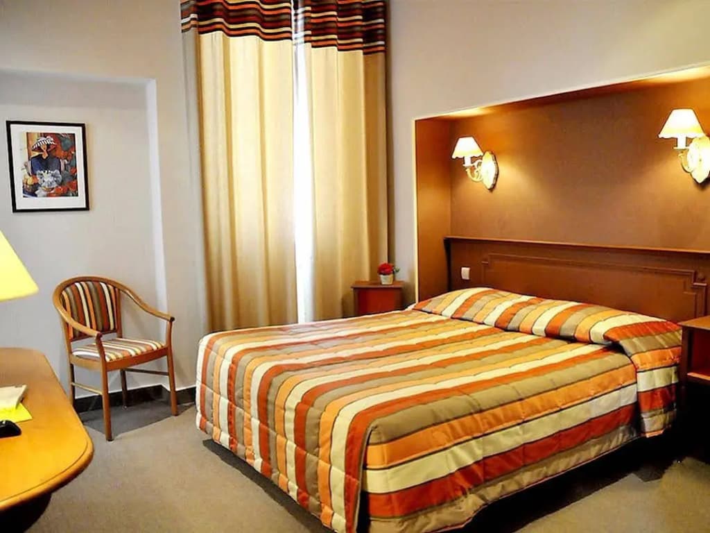 Grand Hotel - Miniature 7