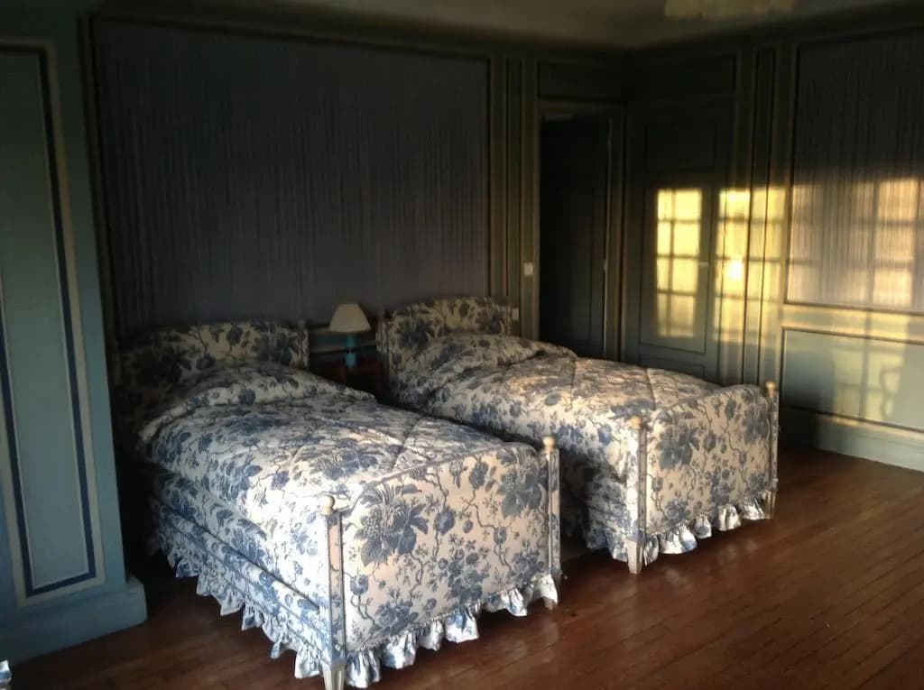 Chambres d'Hôtes Le Manoir de Beaumarchais - Photo 3