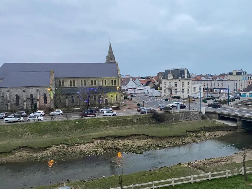 Joli Studio proche plage et centre avec parking - Miniature 6
