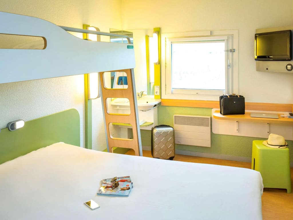 Ibis Budget Frejus Capitou A8 - Miniature 6