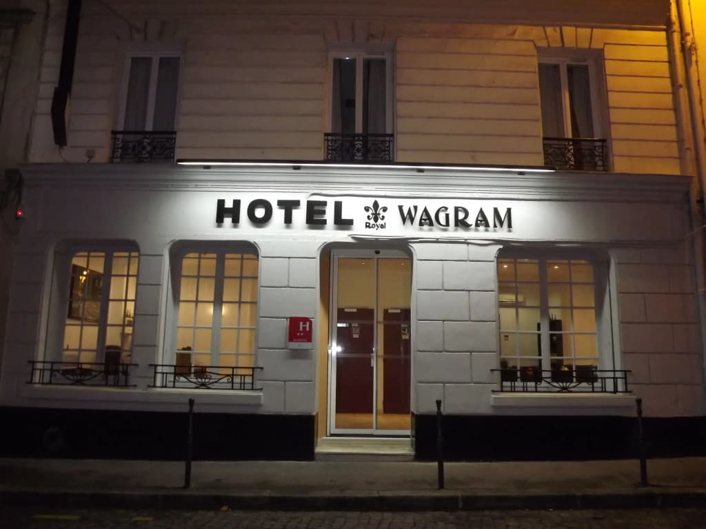 Royal Wagram - Photo 1