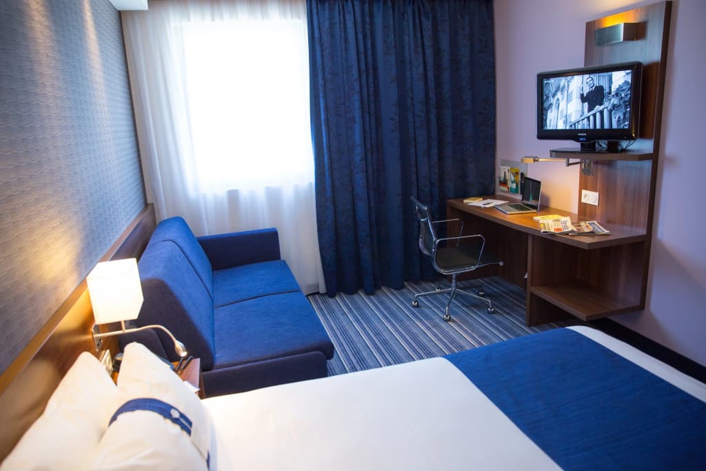 Holiday Inn Express Toulon - Est by IHG - Miniature 7