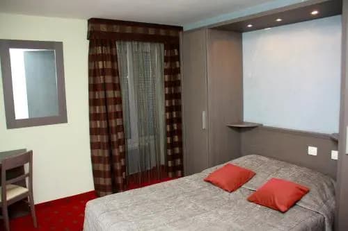 Hôtel Le Commerce - Photo 5
