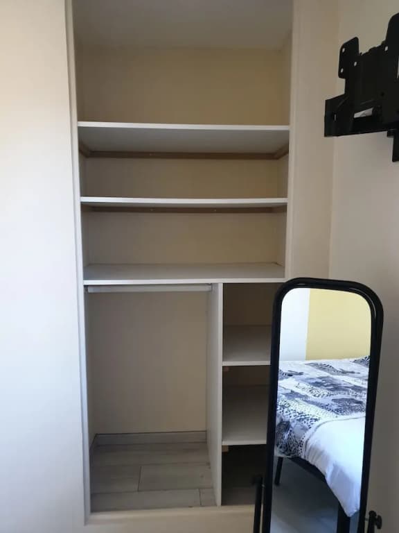 Chambre avec cuisine équipée sur demande - Photo 4