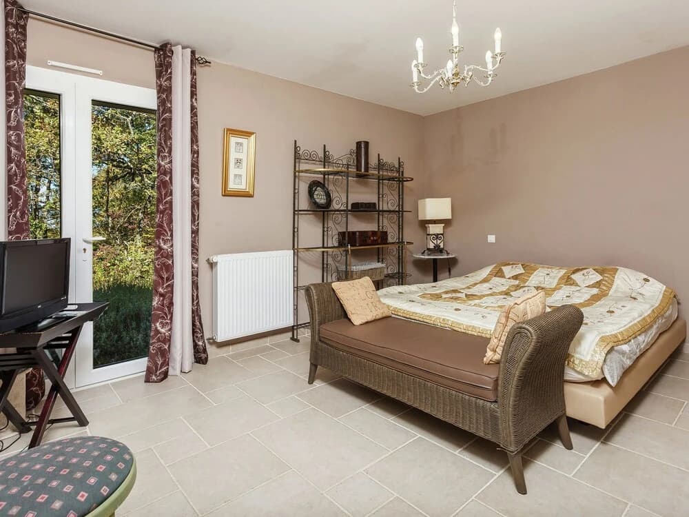 Luxury Villa in Cazals with Swimming Pool - Miniature 6