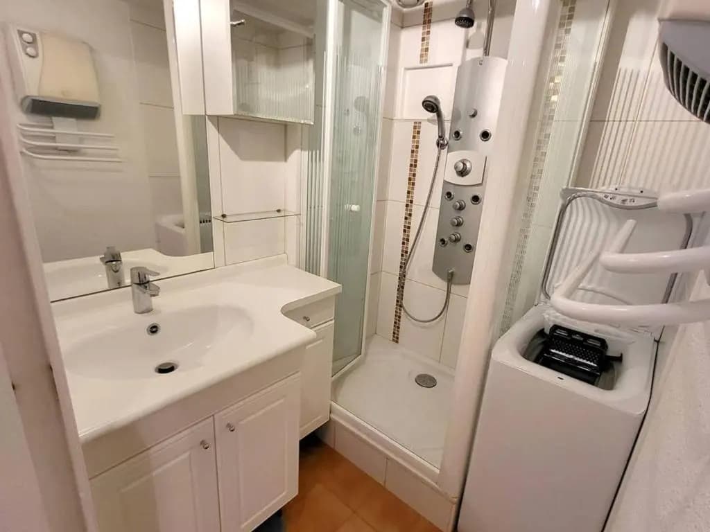 Appartement Six-Fours-les-Plages, 3 pièces, 5 personnes - FR-1-316-104 - Miniature 6