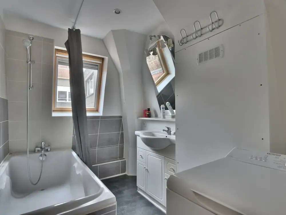 Appartement proche metro 24H/24H Access - Miniature 7