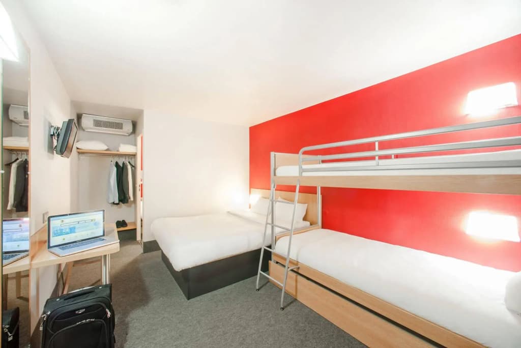 B&B HOTEL Pontault-Combault - Miniature 7