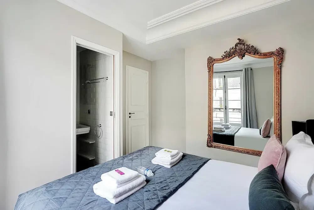 Authentic Apartment - 1br/4p - Near the Louvre - Photo 2