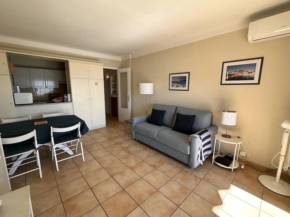 One Bedroom Apartment in Cannes With a Balcony and Great sea Views - 821 - Photo 1