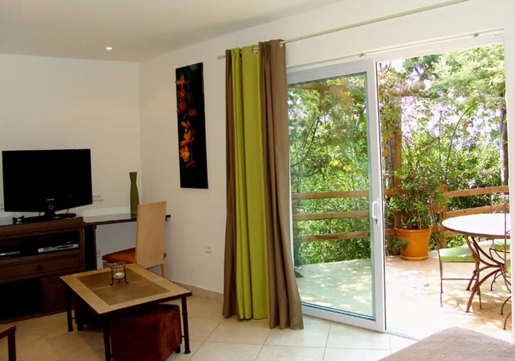 Private Hotel - Adults Only - Photo 2