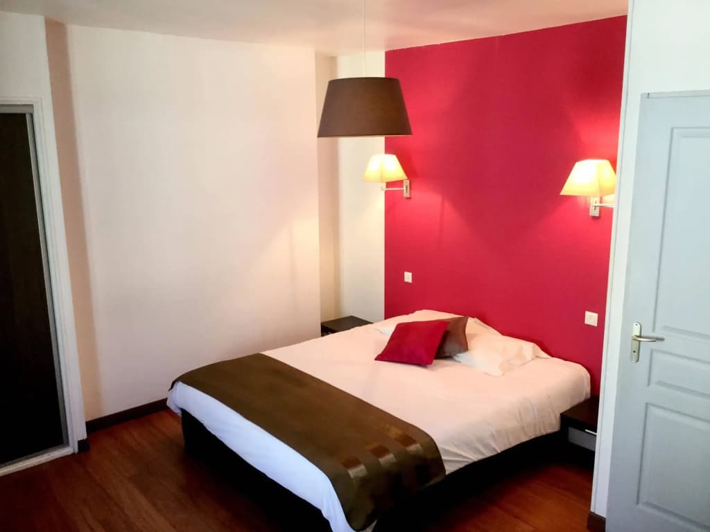 Hôtel Les Trois Lys - Photo 3
