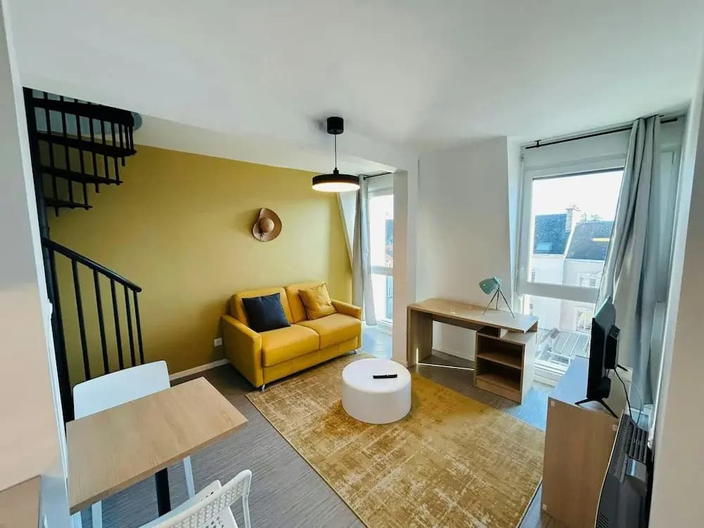 We Live In R - Duplex 503 - Photo 1