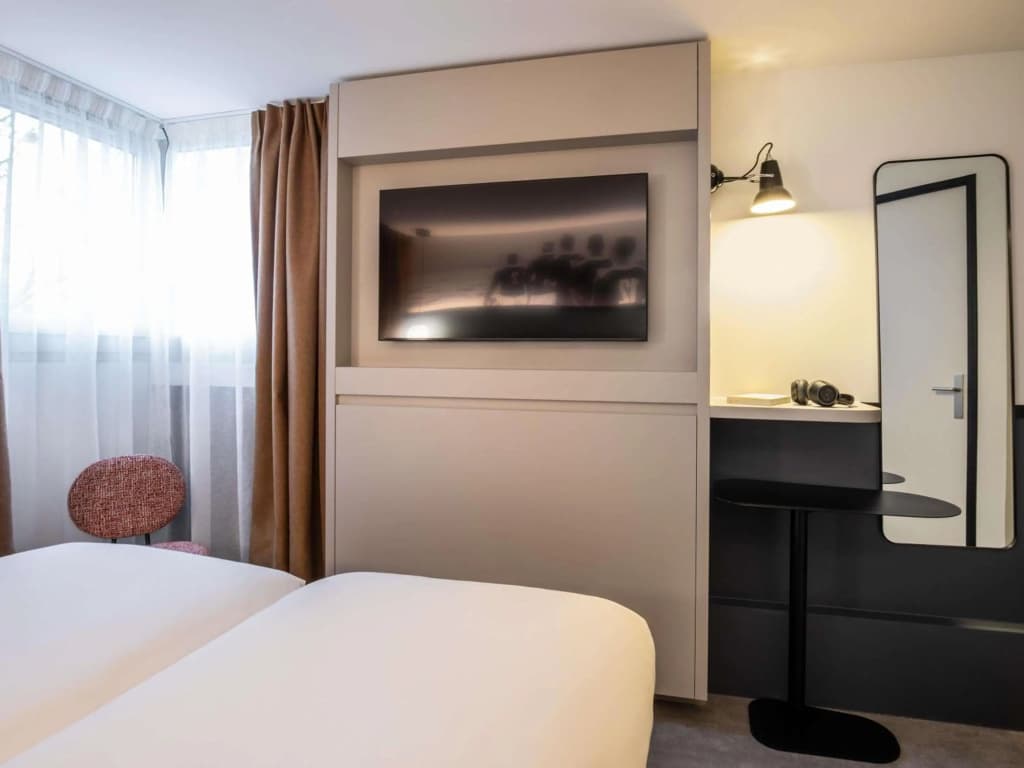 Ibis Styles Colombes Paris Ouest - Photo 3