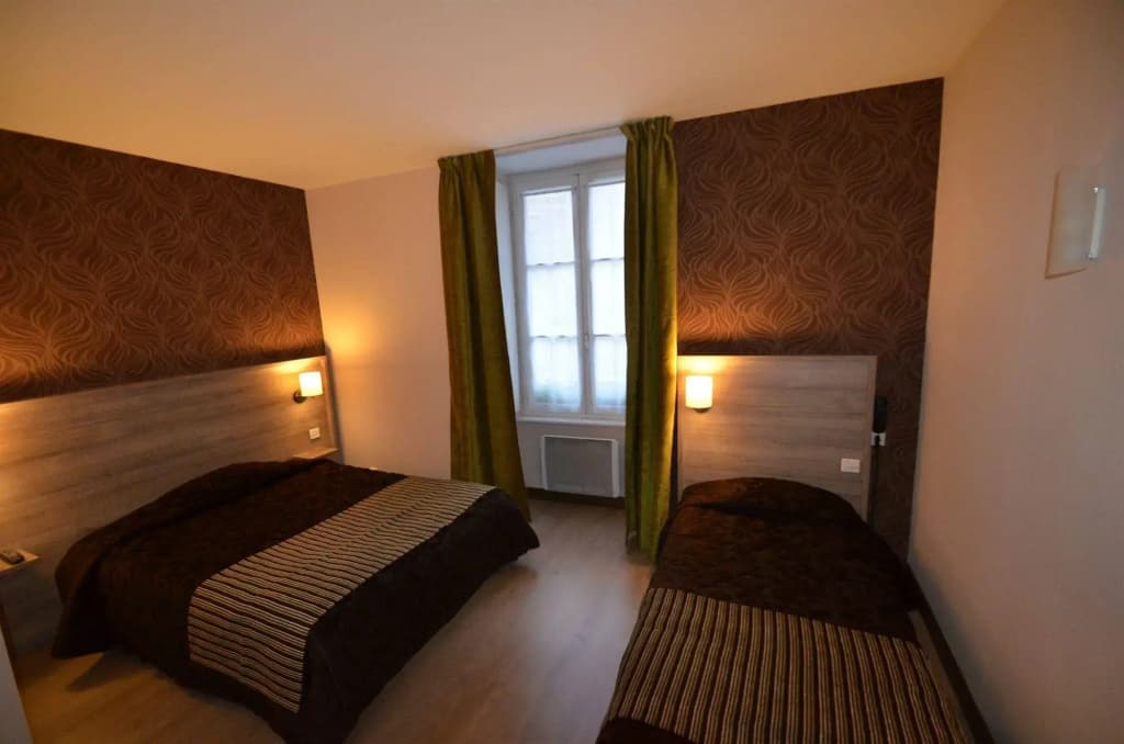Logis Hôtels le Saint Georges - Photo 2