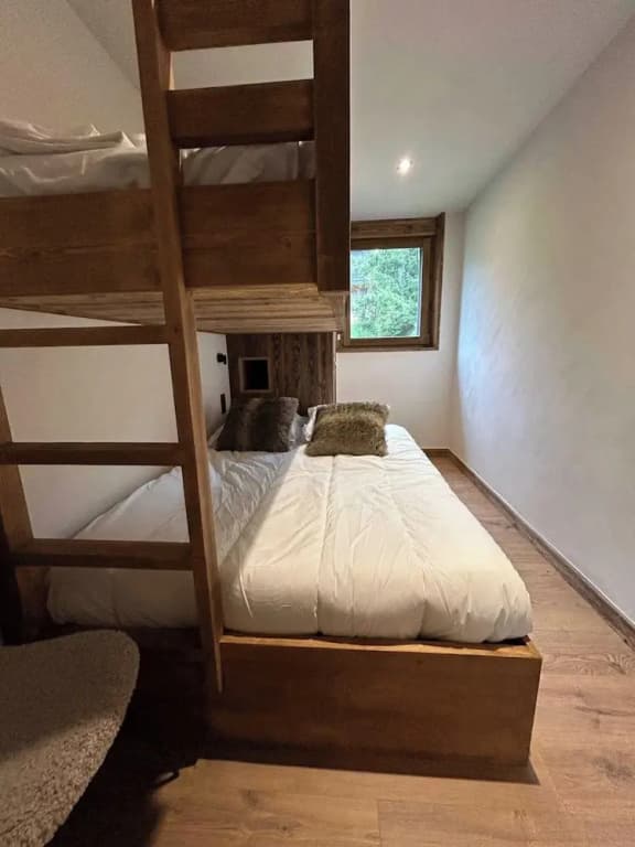 Modern 2 Bedroom Apartment, Close to ski Lifts - Photo 3