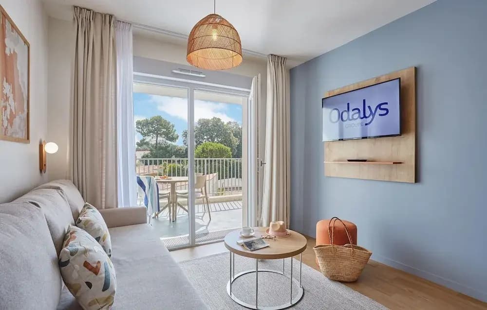 Apartment in Royan Near Sandy Beaches - Miniature 6