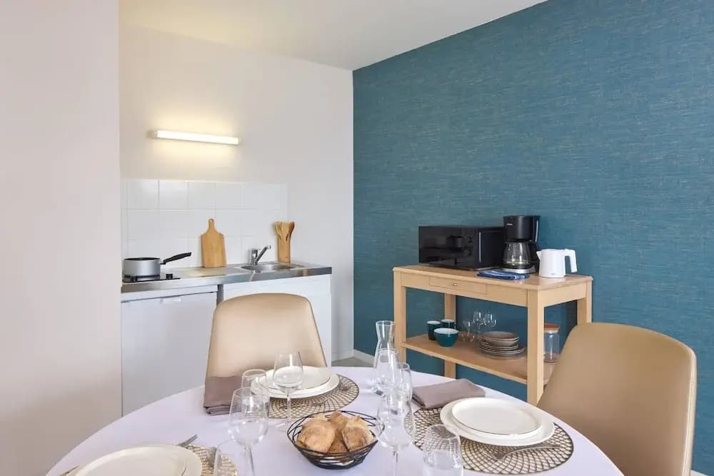 Quality Aparthotel Portes de Rennes - Miniature 8