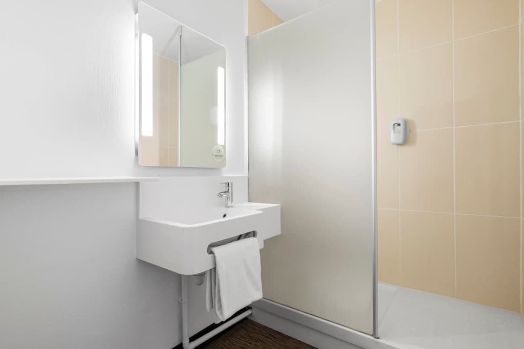 B&B HOTEL Lyon Centre Part-Dieu Gambetta - Miniature 8
