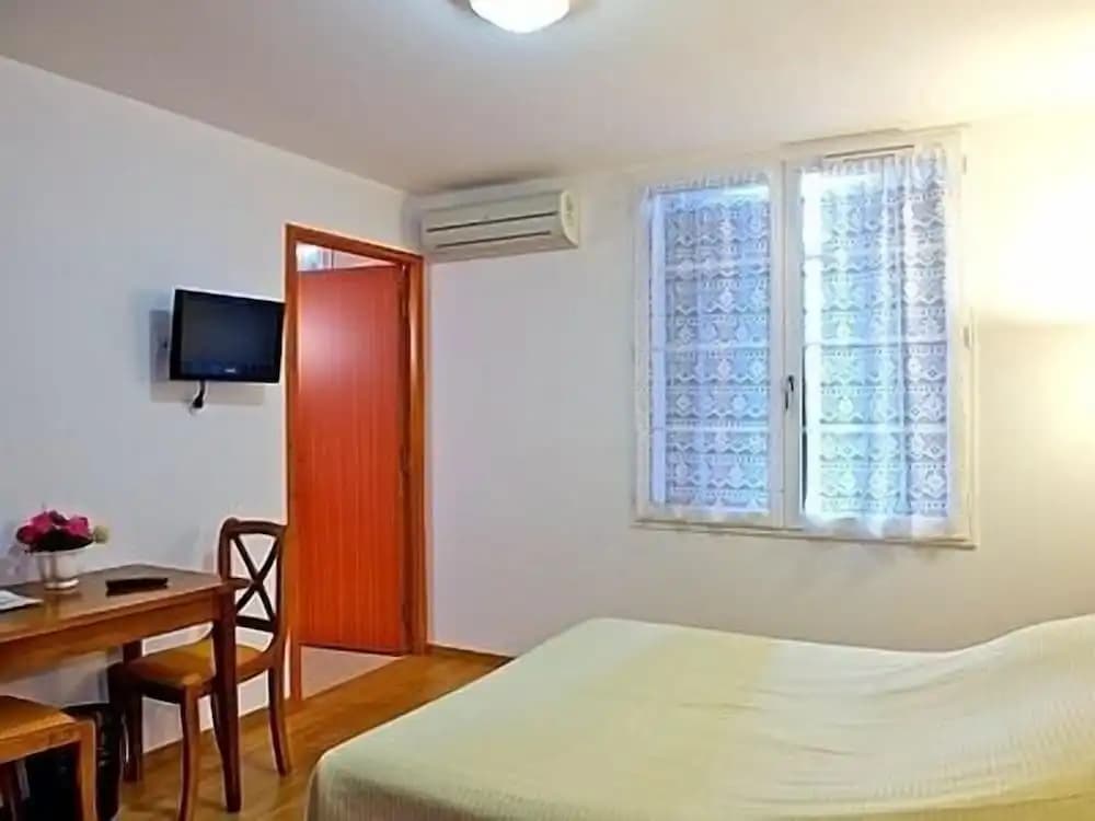 Auberge Etchoinia - Miniature 6