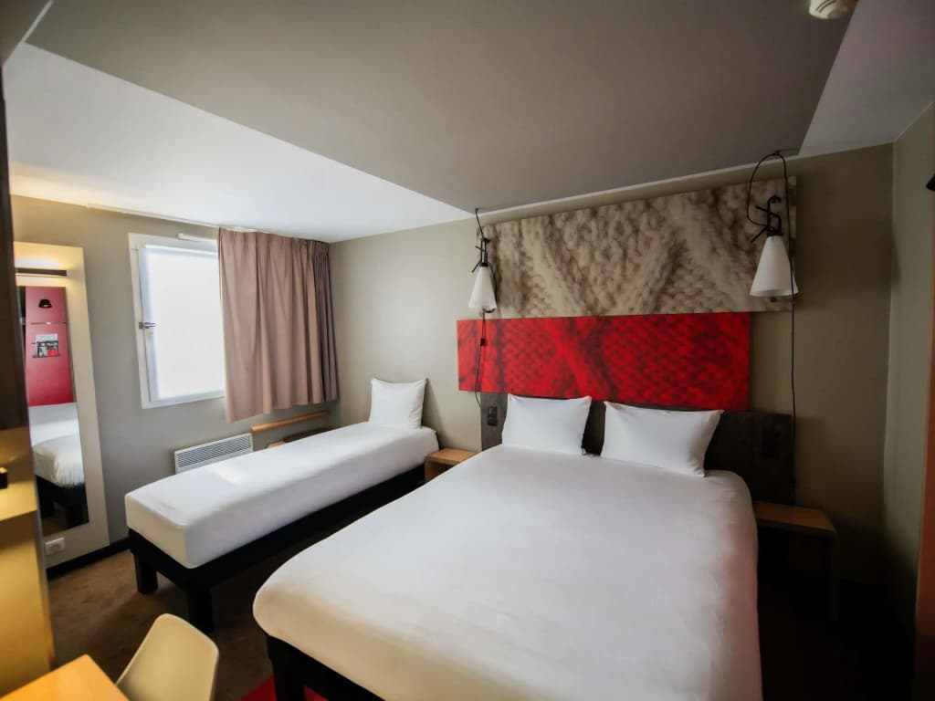 Ibis Paris Canal Saint Martin - Photo 4