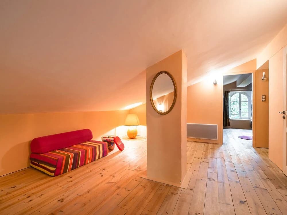 Cozy Holiday Home in Saint-Denis with Swimming Pool - Photo 2