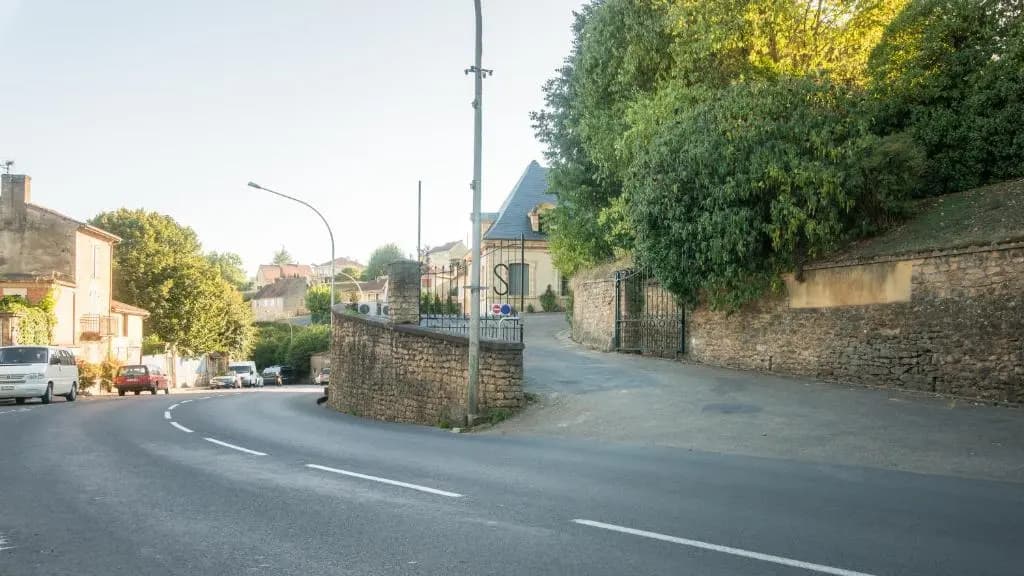 "Le Soleil Levant" avec balcon et parking privé, 2 adultes et 1 enfant - Miniature 6