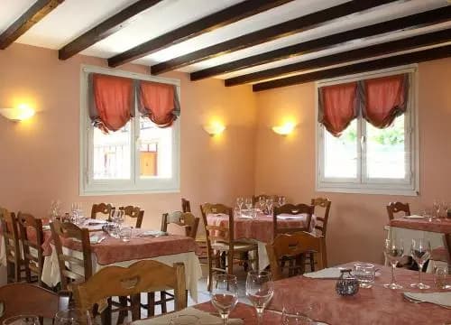 Hôtel Restaurant Le Trinquet - Photo 4