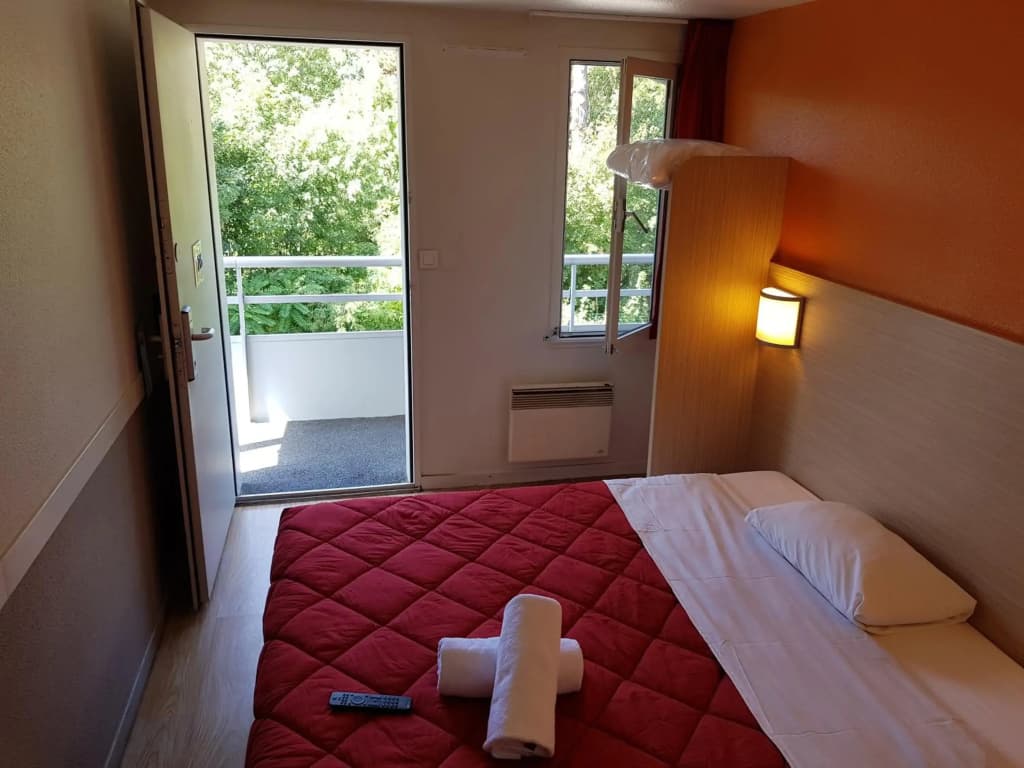 Première Classe Lyon Ouest - Tassin - Photo 4